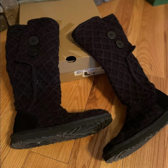 Ugg Black Sweater Lattice Cardy Boots 